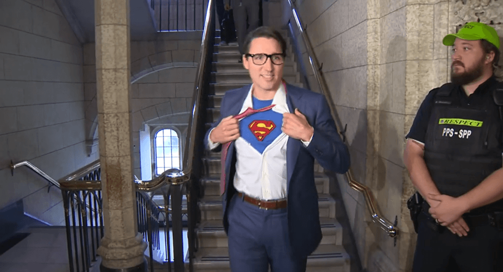 Halloween Superman Logo - WATCH: Justin Trudeau Takes Up Superman Costume For Halloween ...