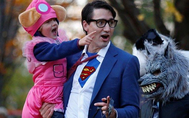 Halloween Superman Logo - Hang onto your hearts, Justin Trudeau just dressed up as Superman ...