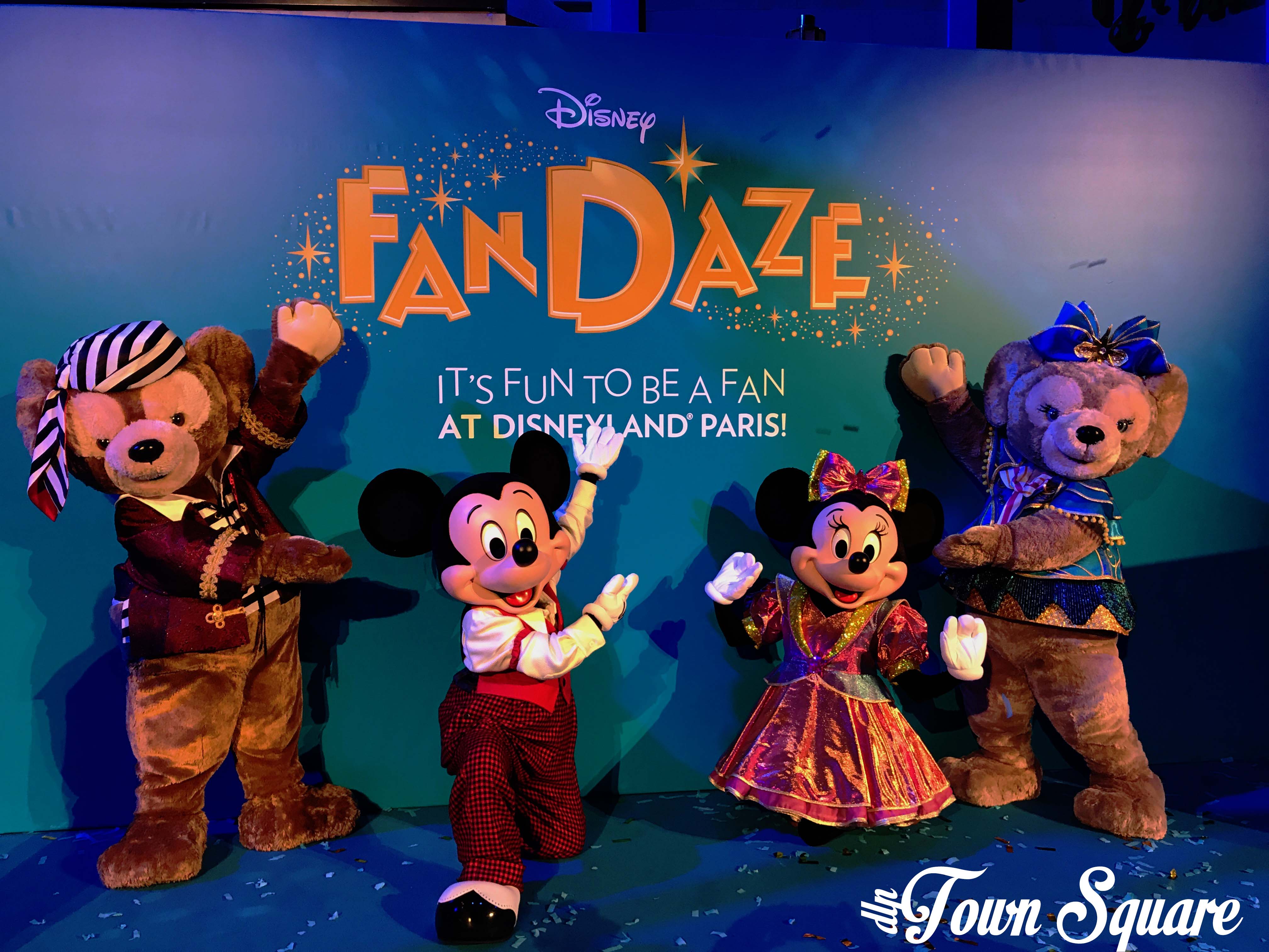 Disneyland Characters 2017 Logo - Disney FanDaze: A unique event for fans. DLP Town Square