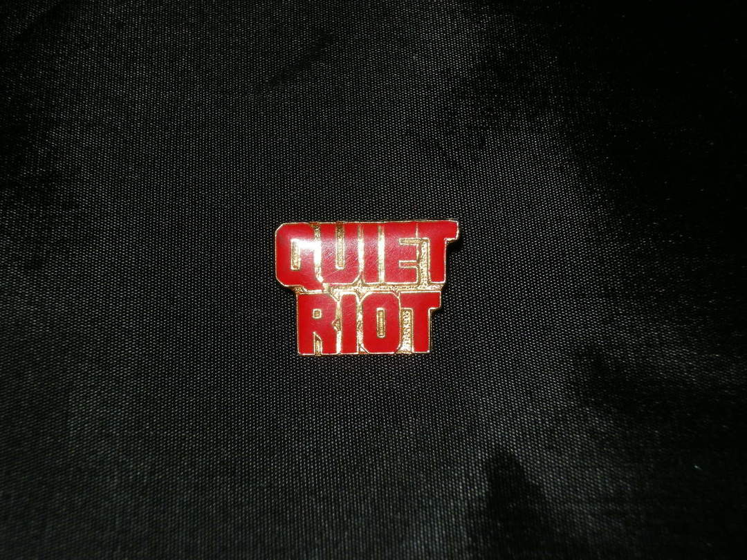 Quiet Riot Logo - Quiet Riot Pin Way To Rock