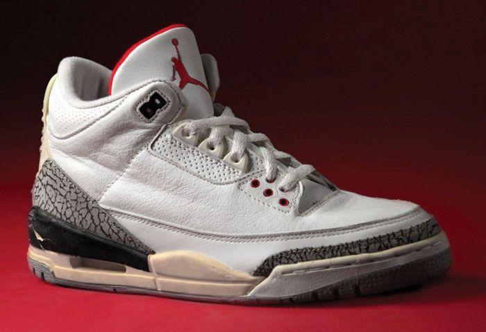 Michael Jordan Swoosh Logo - Air Jordan III: The Shocking Story of the Greatest Shoe Jordan Never ...