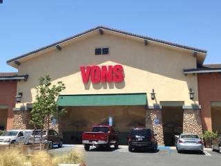 Vons Grocery Logo - Vons at 1702 Garnet Ave San Diego, CA. Weekly Ad, Grocery, Fresh Produce