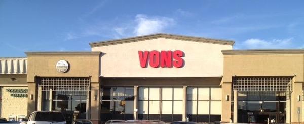 Vons Grocery Logo - Vons at 3118 S Sepulveda Blvd Los Angeles, CA. Weekly Ad, Grocery