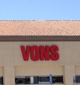 Vons Grocery Logo - Vons at 620 Dennery Rd San Diego, CA| Weekly Ad, Grocery, Pharmacy