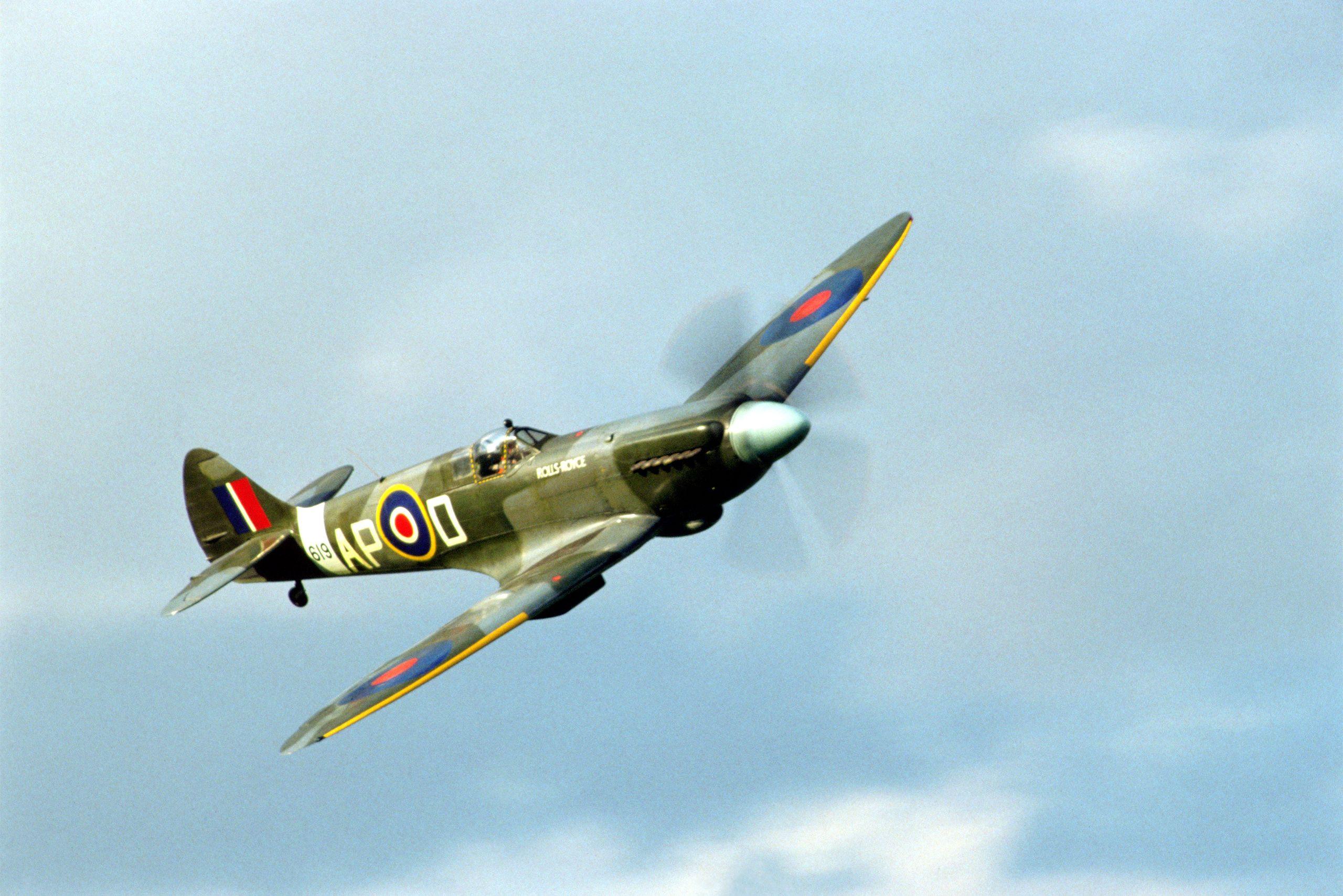 Spitfire Plane Logo - The Spy Behind the Plane That Saved Britain