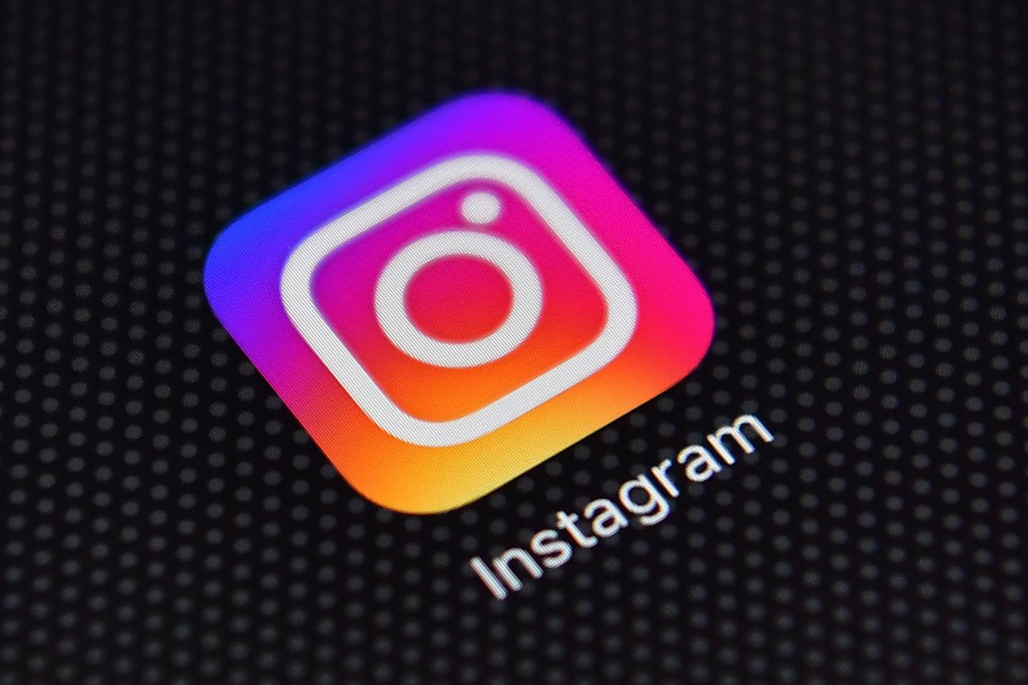 Instagram Instagram Logo - Instagram Best Nine 2018: How to Do Your Top 9 Instagram Collage Post