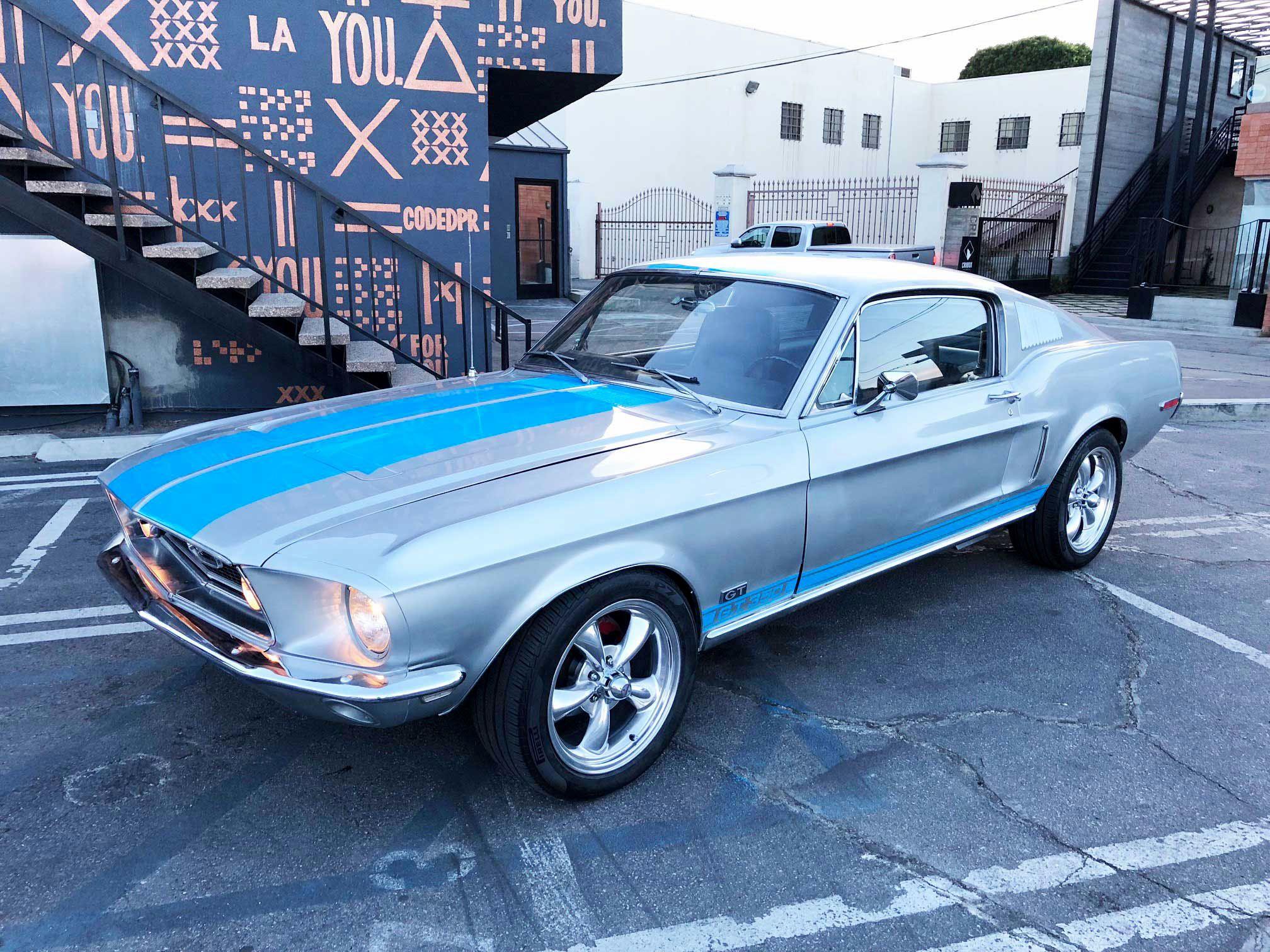 Silver Blue Car Logo - Ford Mustang Silver With Baby Blue Stripes Paint