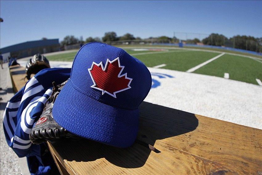 Toronto Blue Jays Maple Leaf Logo - How the Toronto Blue Jays Got Their Iconic Logo | Blue Jay Hunter