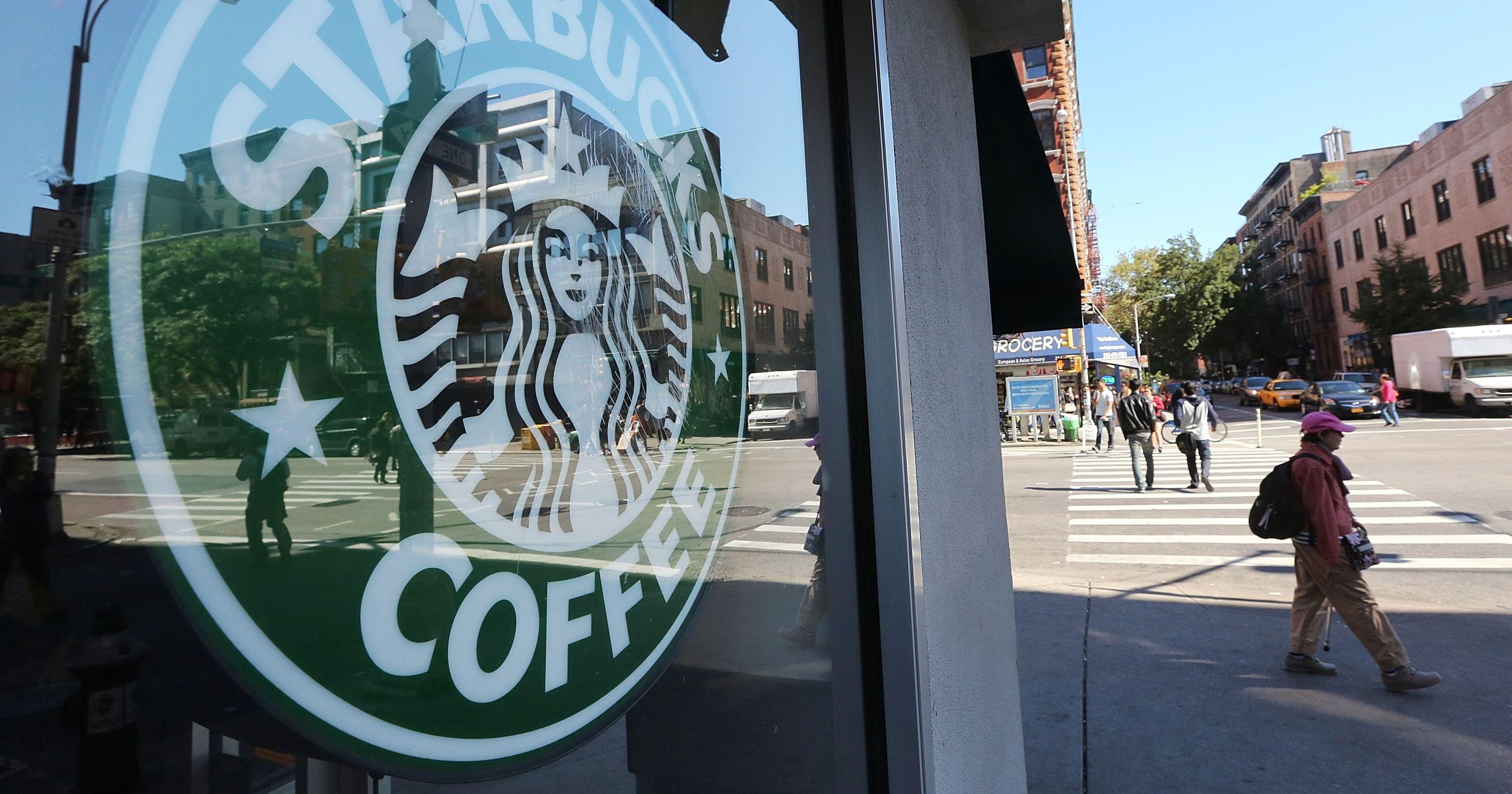 Dumb Starbucks Logo - Starbucks responds to Dumb Starbucks in L.A.