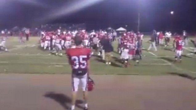 EMCC Lions Silver Lion Logo - Mississippi junior college football game ends with massive brawl