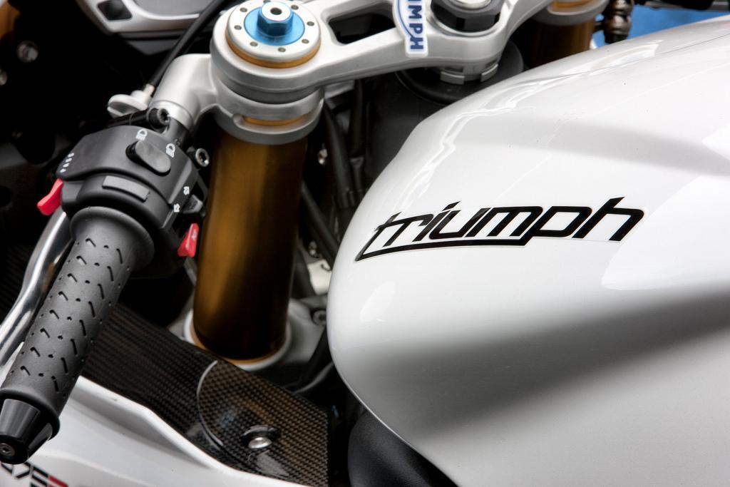 New Triumph Logo - xenoblog » Archive » Triumph 675R