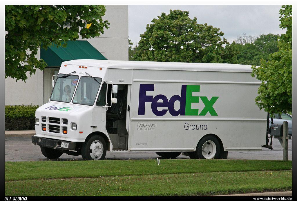 Green Van FedEx Ground Logo - Step Van 