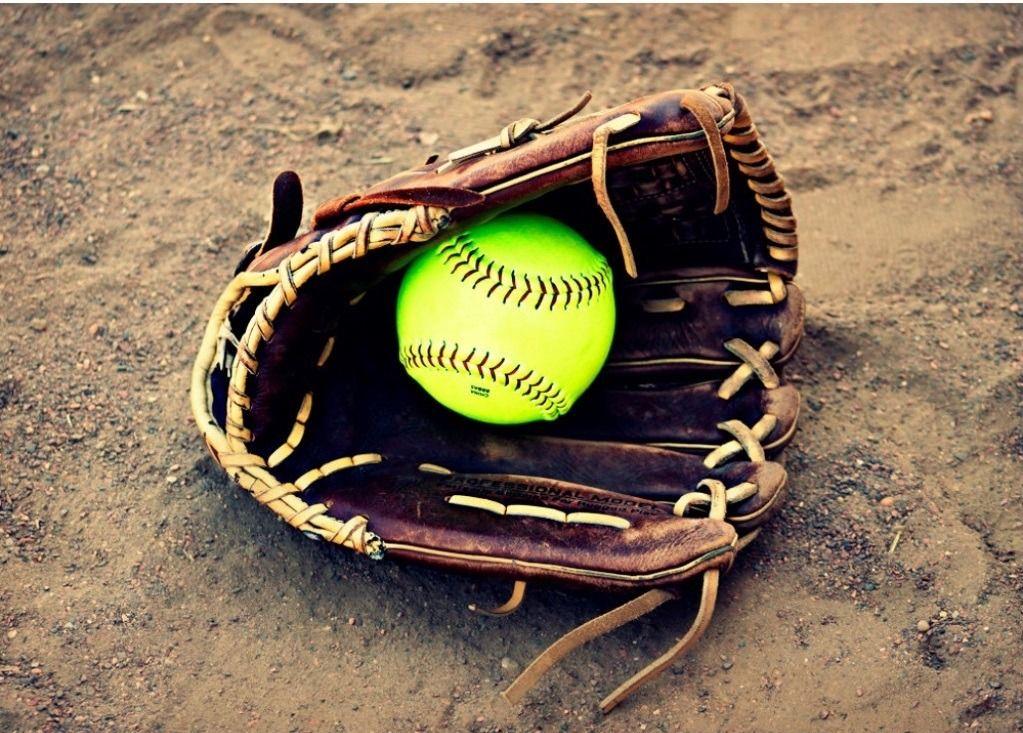 Baseball Glove Bat Logo - Best Softball Gloves: Fastpitch, Slowpitch, Youth
