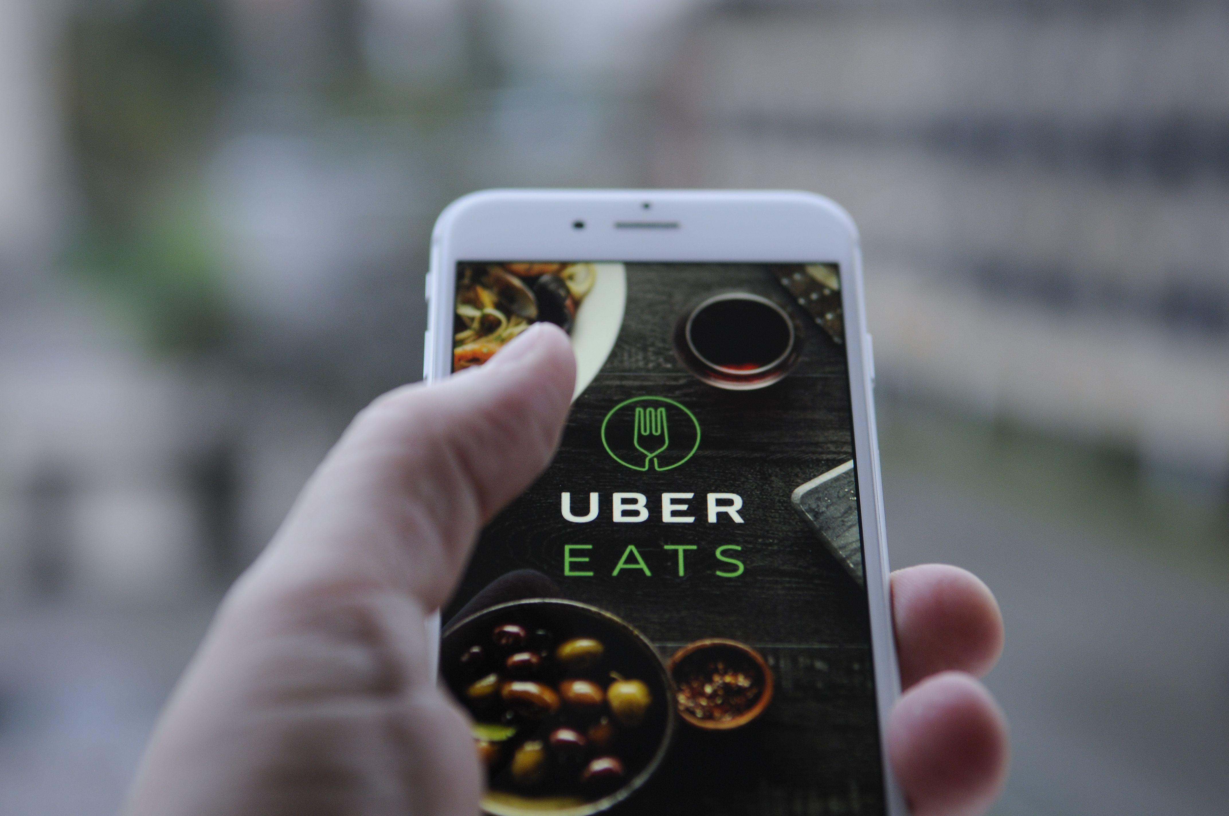 Uber Eats App Logo - Uber Eats Driver Turns Himself In After Allegedly Killing Customer ...