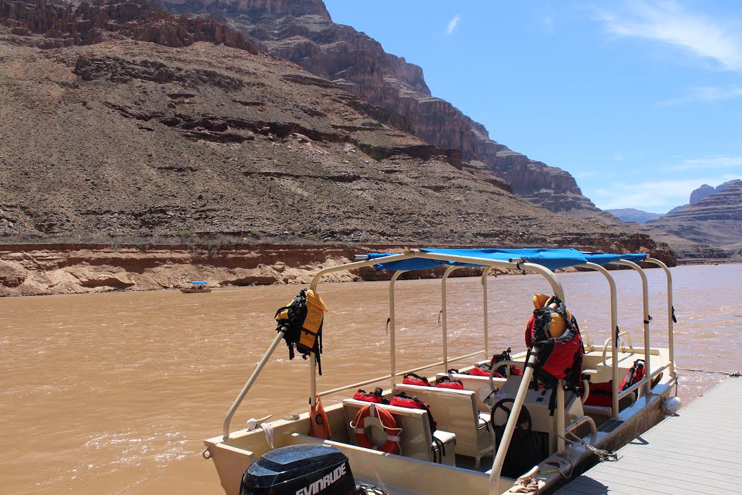 Grand Canyon Multi Holdings Logo - Grand Canyon Bus, Helicopter & Boat Tour
