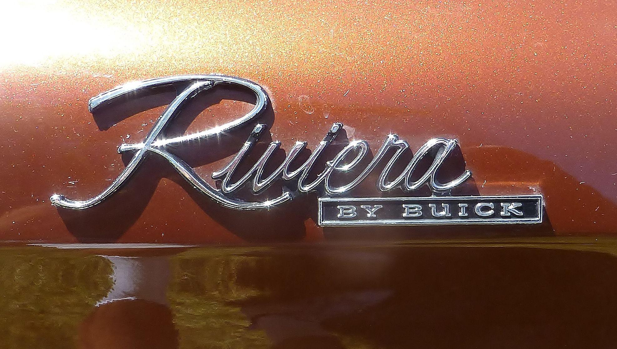 Nelson Car Logo - 1972 Buick Riviera badge. Photography by David E. Nelson, 2017 ...