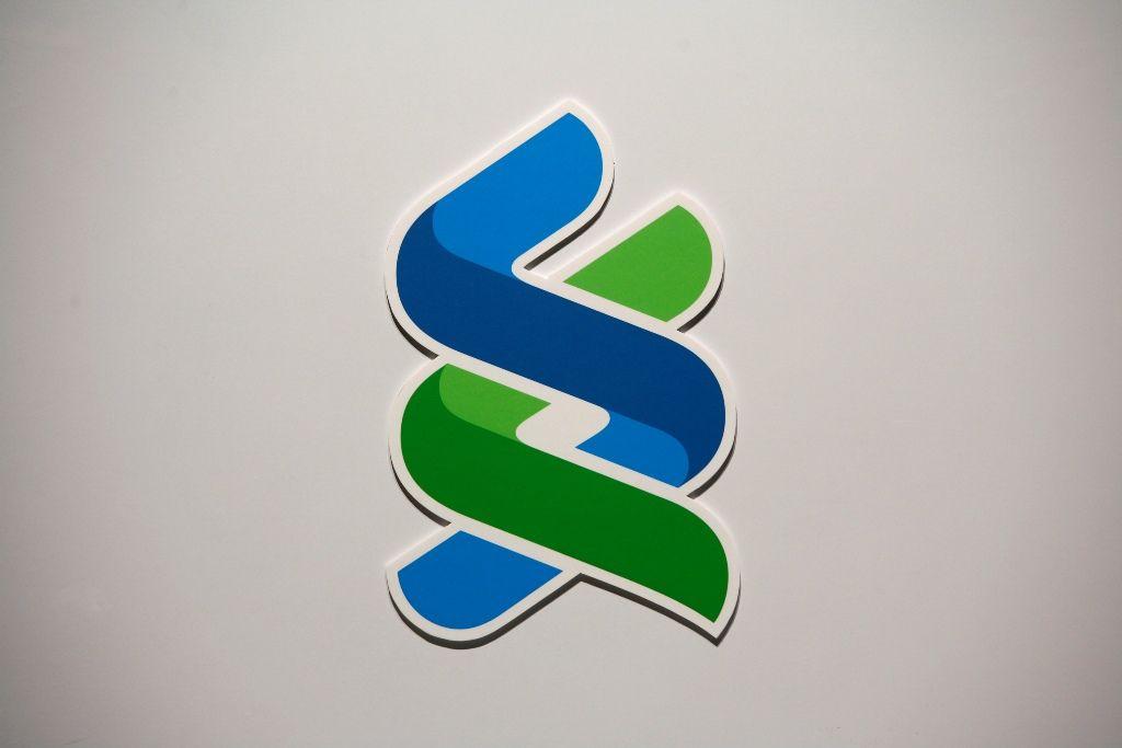 British Bank Logo - Standard Chartered Close to Paying up to $300m to Settle US ...