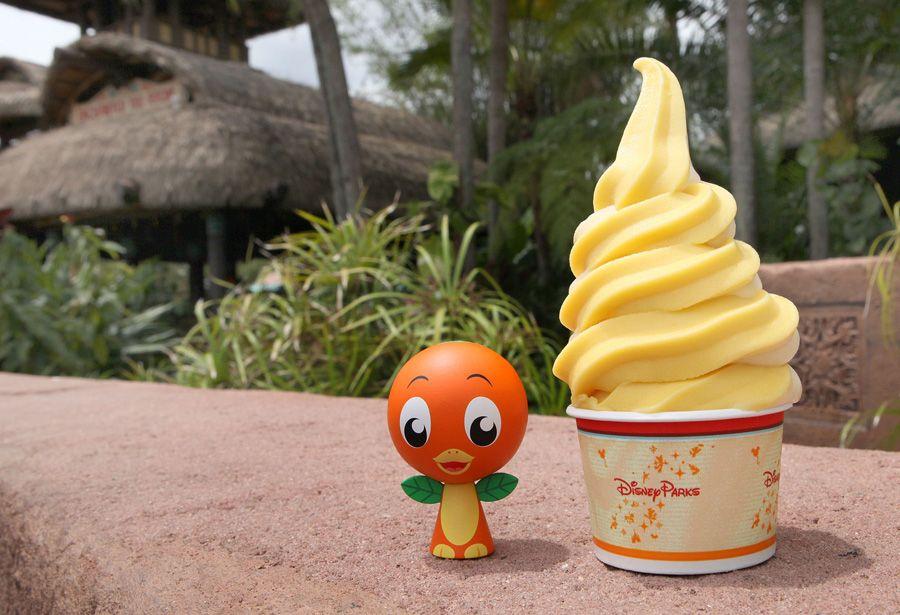 Disney Orange Swirl Logo - Vinylmation Park Starz Return May 10 with New Characters from Disney