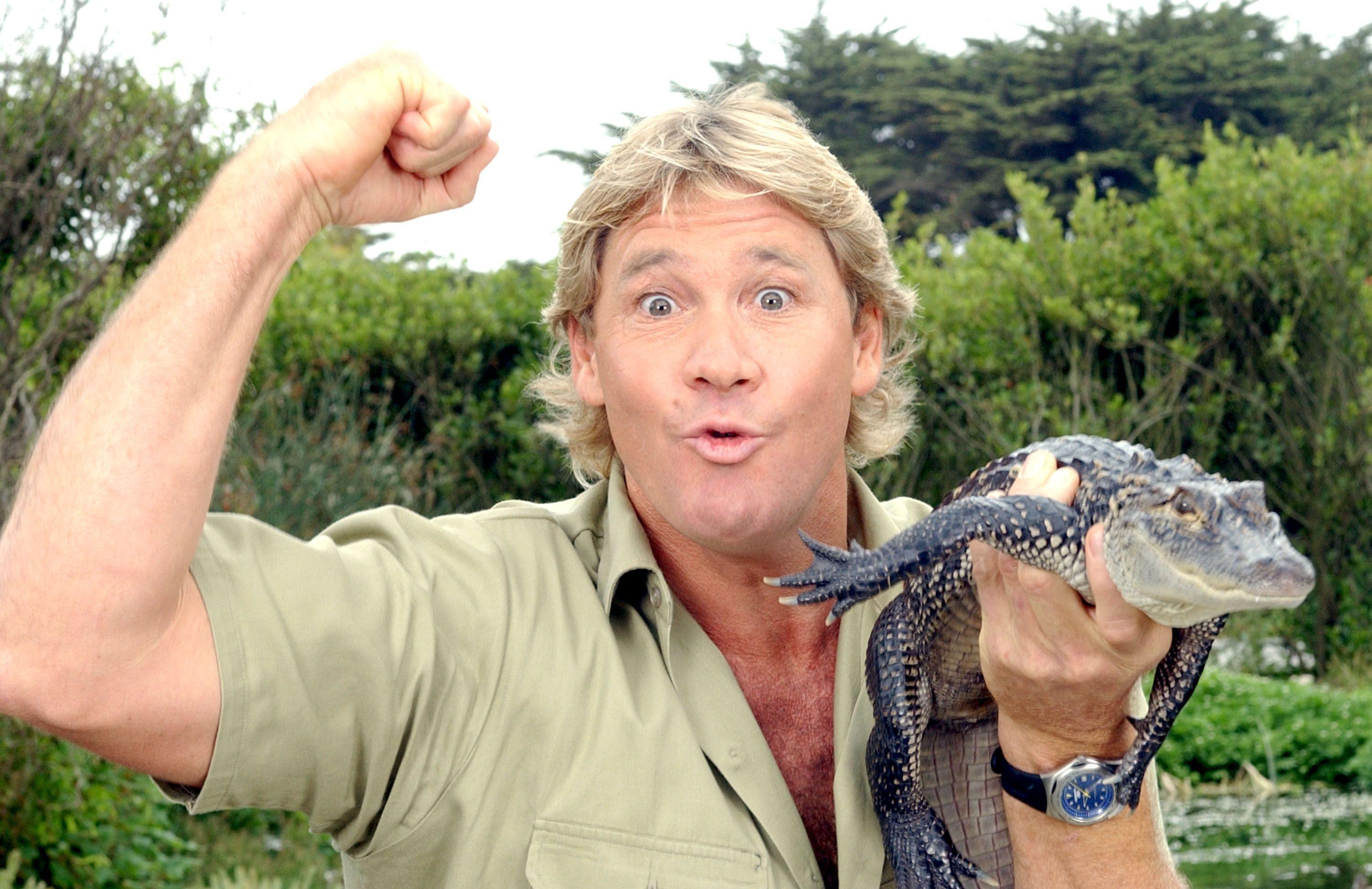 Steve Irwin Crocodile Hunter Logo - Crikey! Hollywood Walk of Fame to add star for 'Crocodile Hunter ...