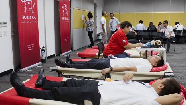 Philippines Donation for Red Cross Logo - Pru Life UK, PH Red Cross partner for blood drive | Pru Life UK