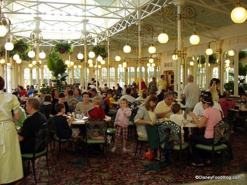 Disney Crystal Palace Logo - Guest Review: The Crystal Palace Restaurant. the disney food blog