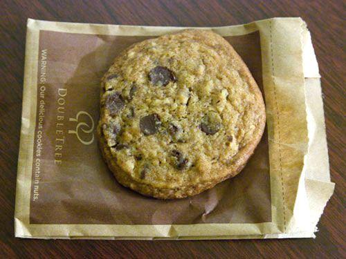 DoubleTree Cookie Logo - The Obsession with DoubleTree Hotel's Warm Chocolate-Chip Cookies ...