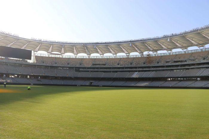 Grass Oval Logo - Turf war brewing over Perth Stadium's playing surface could leave ...
