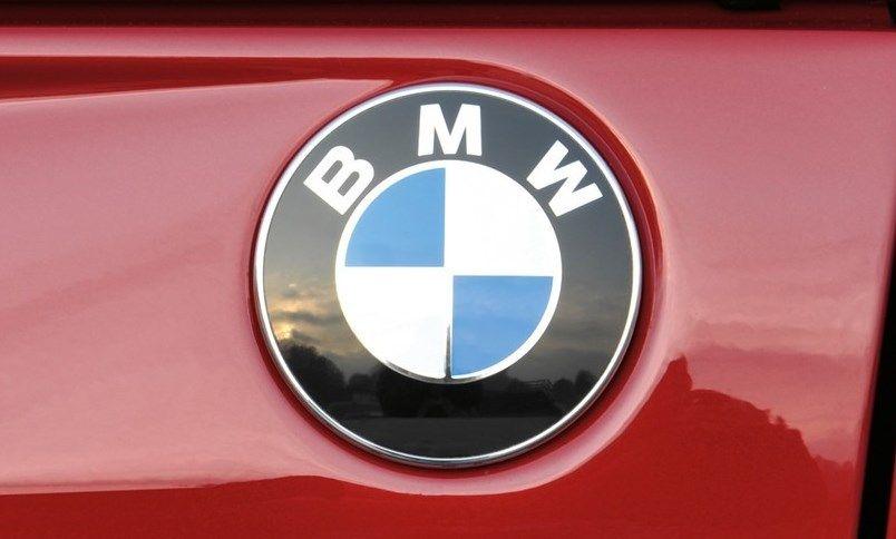 Red BMW Logo - BMW Logo Meaning and History. Symbol BMW | World Cars Brands