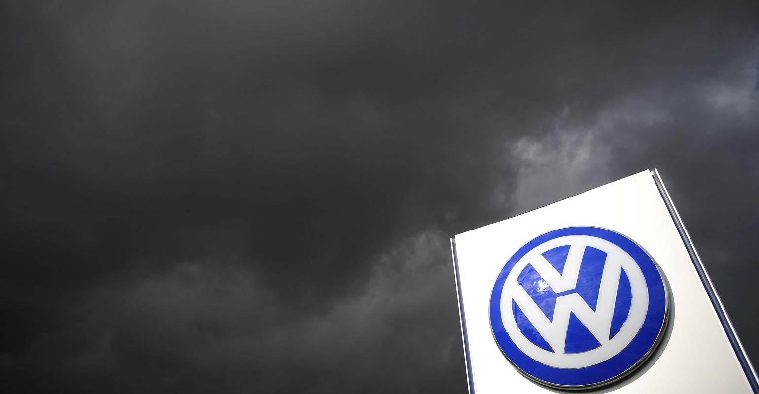 Dark VW Logo - VW Diesel-Cheat System Is Said to Be Tied to Secret German Site ...