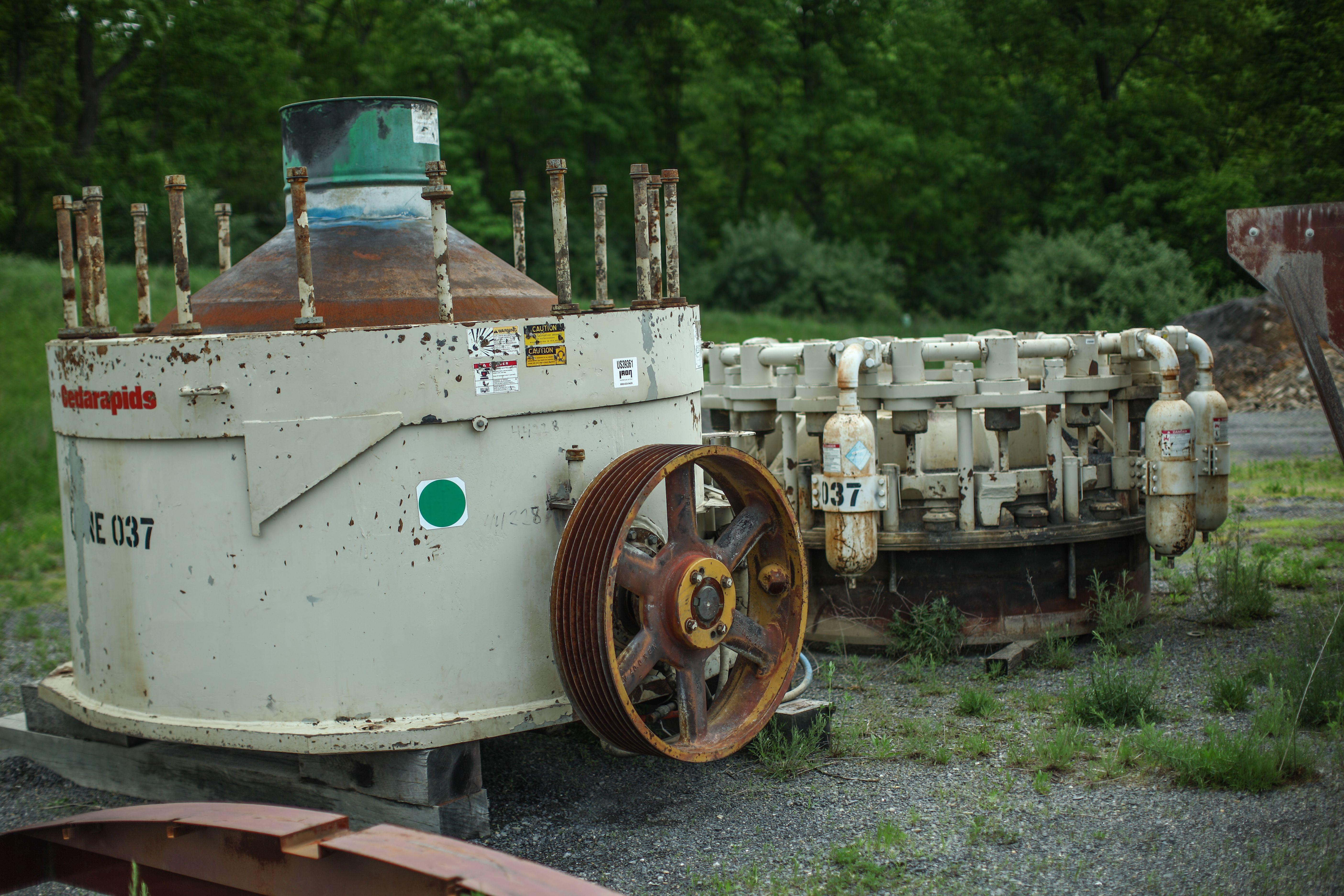 Eljay Cone Crusher Logo - Terex Cedarapids 66 Eljay Cone Crusher Serial # 47160 SOLD