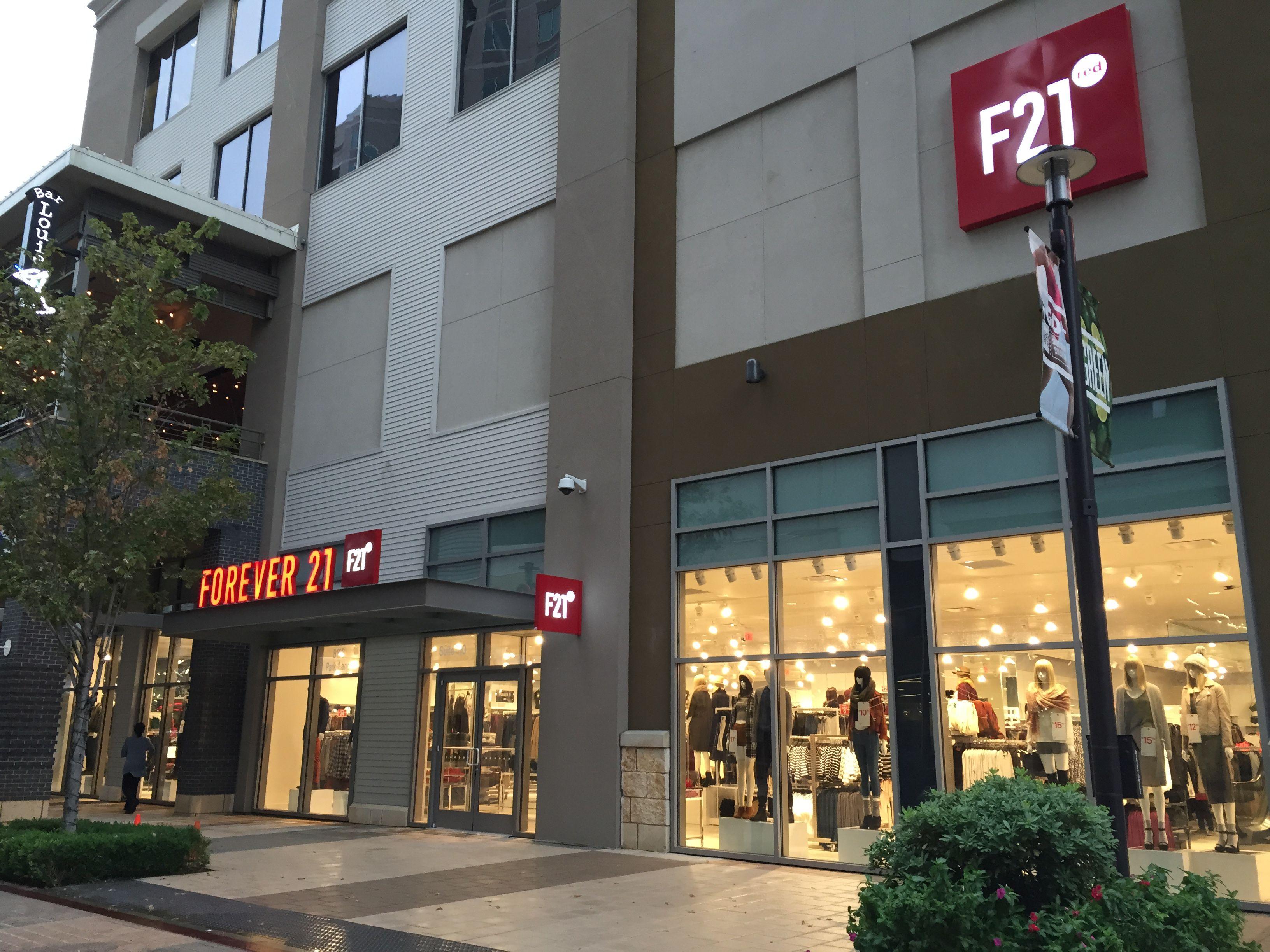 Red Forever 21 Logo - How is F21 Red different from Forever 21, and should I shop at the ...
