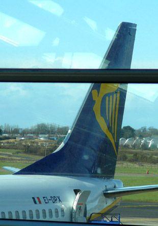 Yellow Angel Logo - Ryanair Angels With Bigger Breasts | Airline world