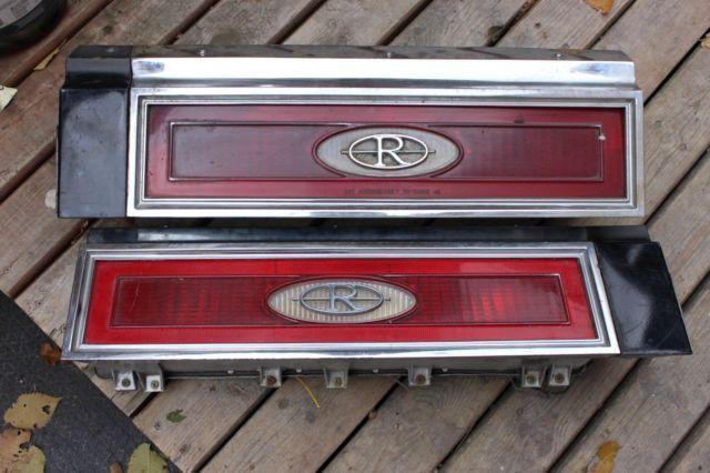Old Buick Tail Lights Logo - Vintage OEM Left Right Tail Light 79 80 81 82 Buick Riviera DOT 79 ...