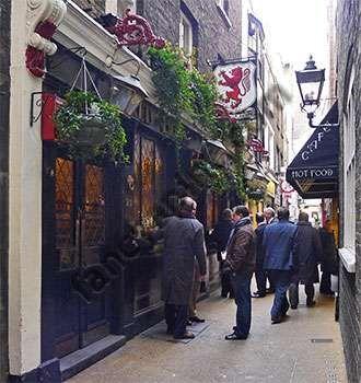 Red Lion with Crown Logo - The Red Lion (Crown Passage) in St. James, London Pub Review and Details