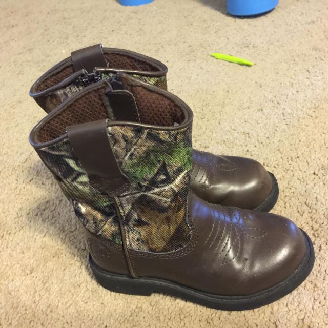 Camo Duck Head Logo - Find more Duck Head Brand Toddler Boys Size 9 Camo Boots at