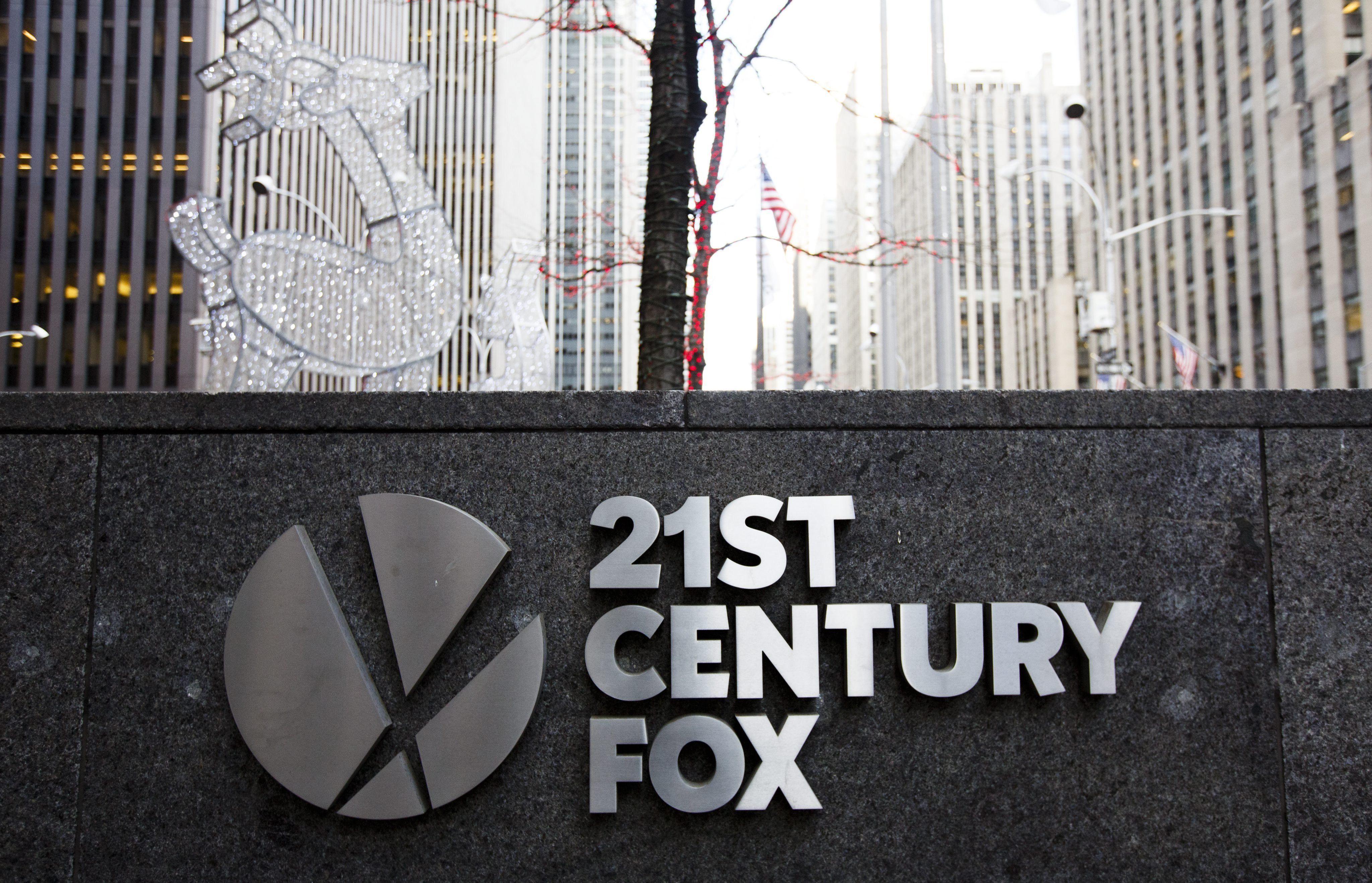 Century Cable Logo - Cable TV Business Buoys Earnings at 21st Century Fox - WSJ