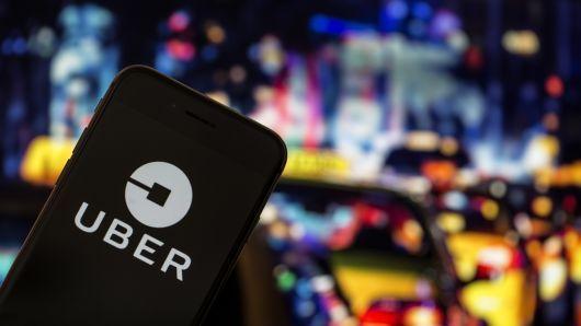 Uber Tech Logo - Uber files IPO paperwork, races against Lyft for big offering