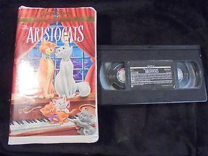 Walt Disney Gold Classic Collection Logo - USED VHS MOVIE Walt Disney The Aristocats Gold Classic Collection
