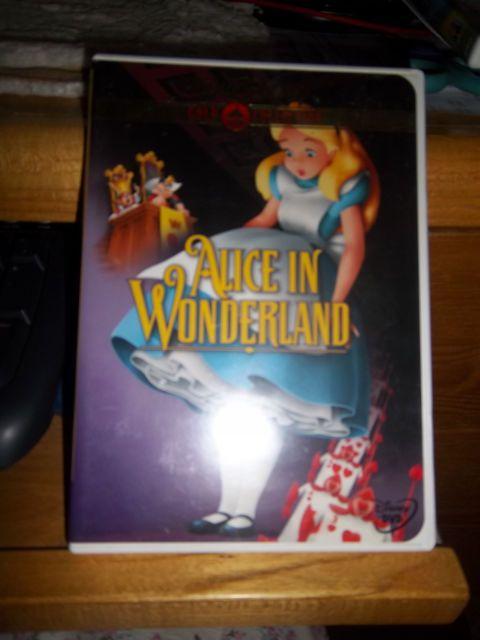 Walt Disney Gold Classic Collection Logo - Alice in Wonderland Disney Gold Classic Collection