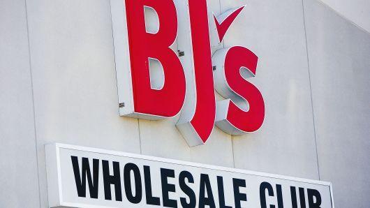 BJ's Club Logo - BJ's Wholesale Club shares shine in return to public market IPO