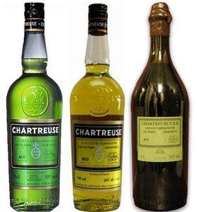 Green and Yellow Drink Logo - Chartreuse