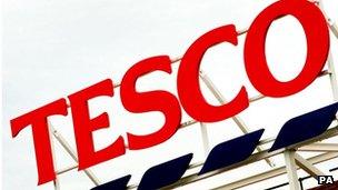 Fresh and Easy Logo - Tesco offloads loss making Fresh & Easy chain - BBC News