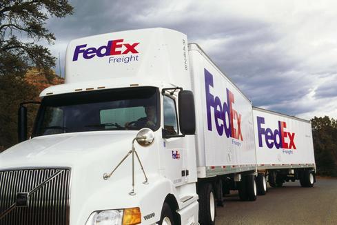 FedEx Freight Truck Logo - How FedEx Streamlines Operations At Freight Docks - InformationWeek