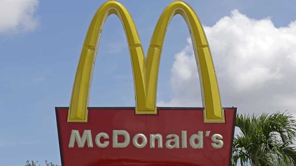 Fast Eggs Logo - BJP MP asks McDonald's not to procure eggs from battery cages ...