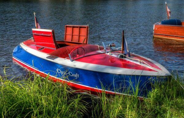 Red White Boat Logo - Red White and Blue boat at the Saranac Lake Runabout Rendezvous in ...