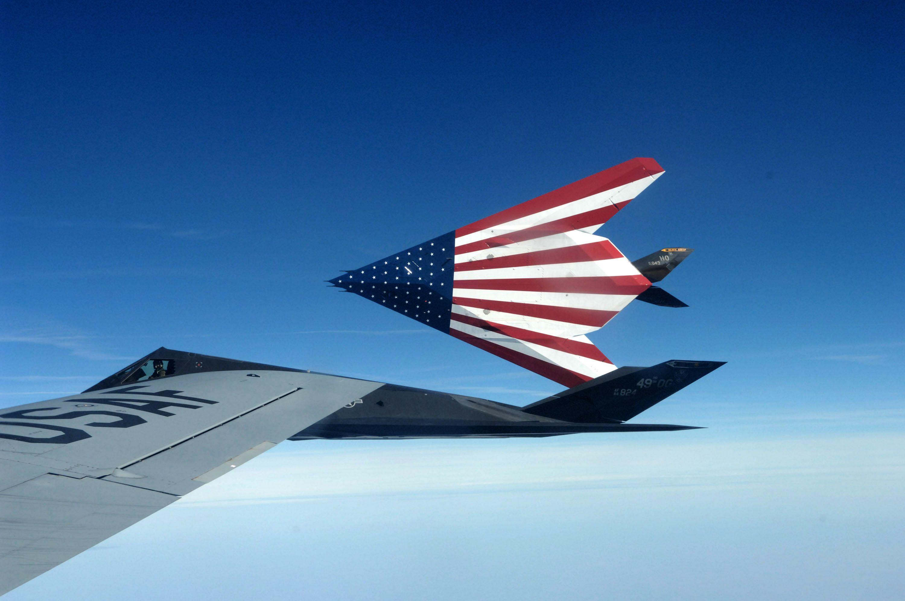 American Flag Airline Logo - File:American Flag F-117 Nighthawks.jpg - Wikimedia Commons