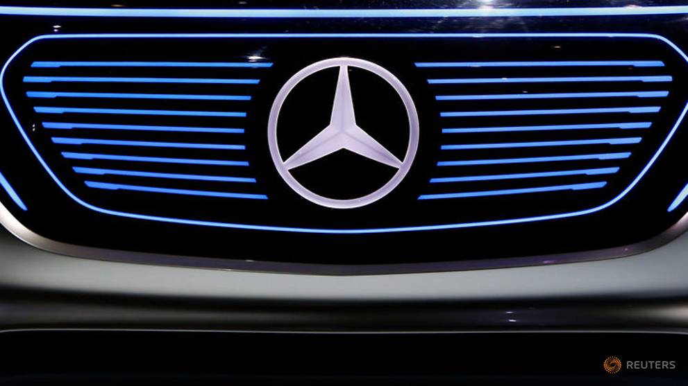 Daimler Car Logo - Daimler warns of supply chain risk from switch to electric cars ...