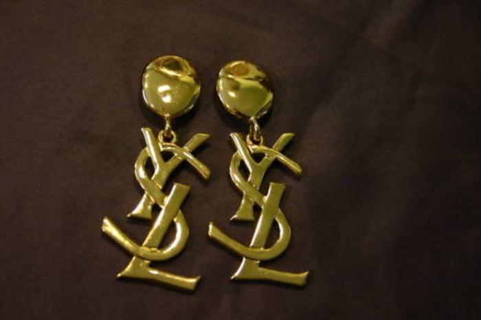 YSL Gold Logo - SATC 2 SAMANTHA'S VINTAGE YSL GOLD LOGO EARRINGS! Watches & Jewelry