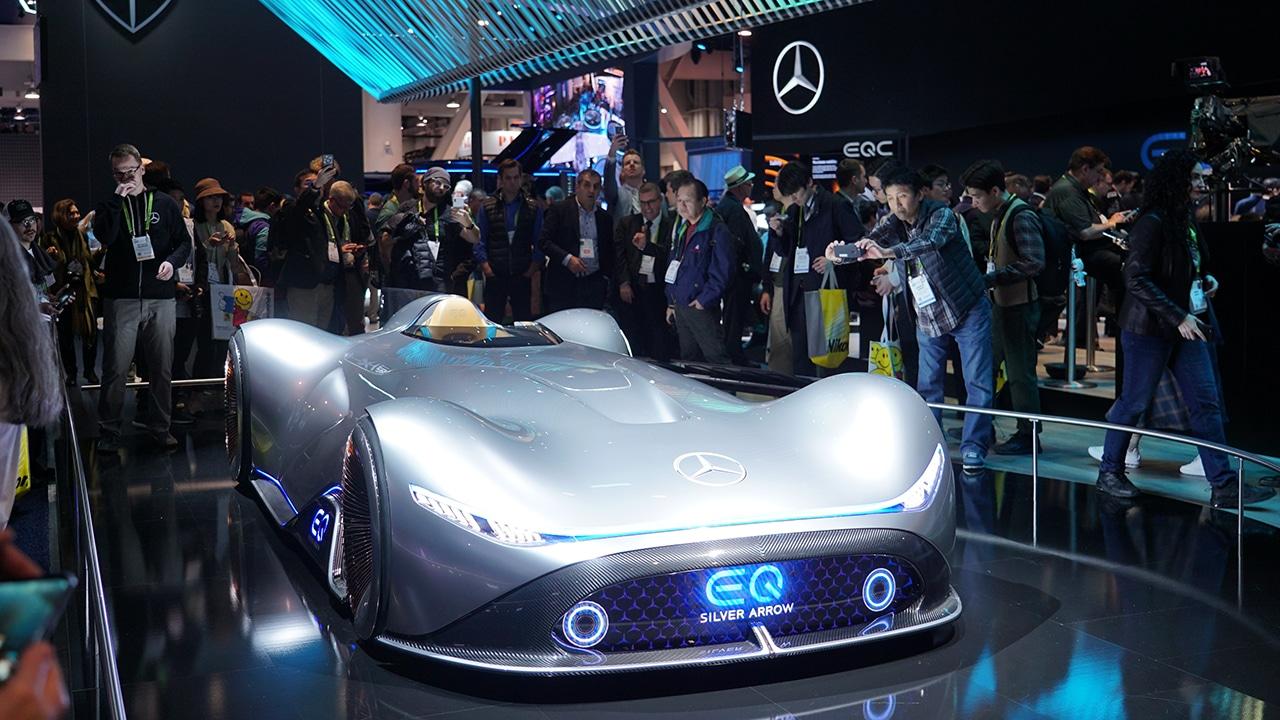 Two Silver Arrows Logo - Mercedes' futuristic car pays homage to the historic Silver Arrows ...