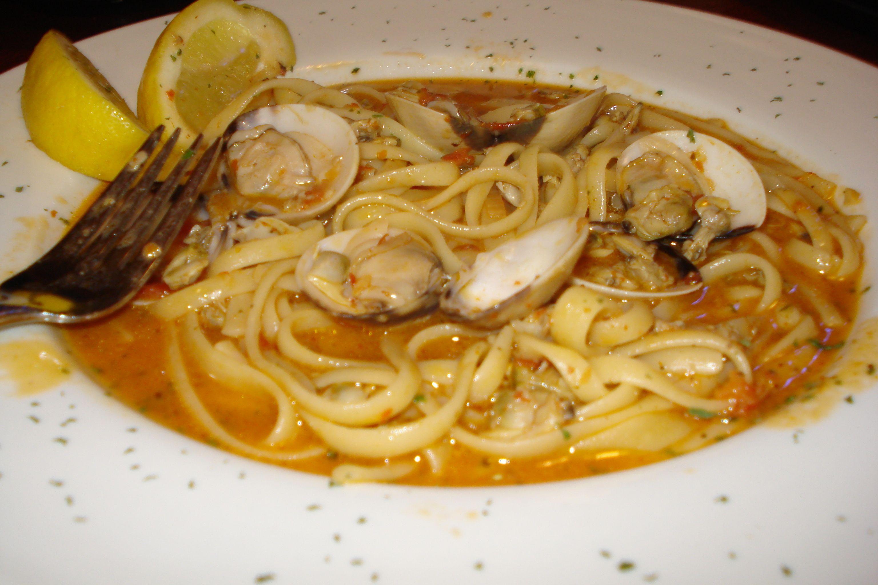 Yellow and Red Clam Logo - Rovalis Red Clam Sauce! | Rovali's Ristorante Italiano | Pinterest ...